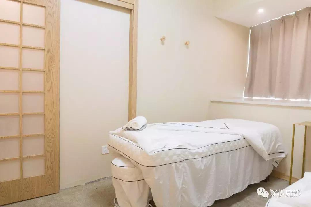 开美甲店必备清单，打造专业而温馨的美丽空间