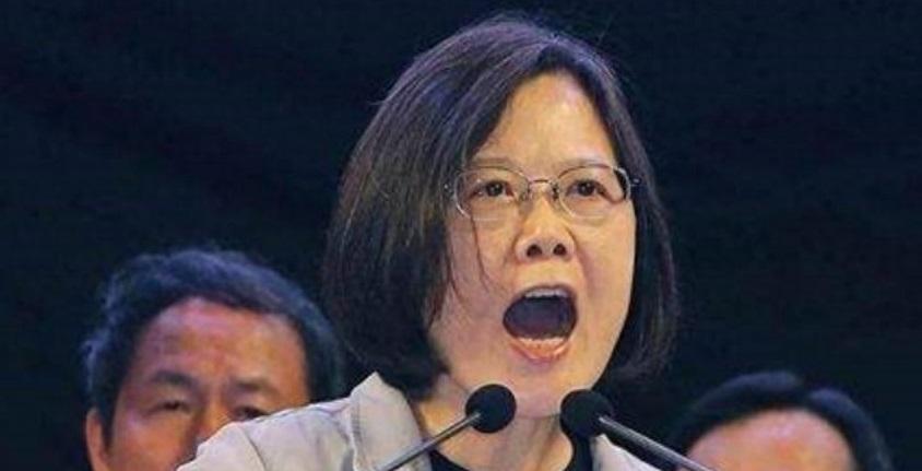 买华为笔记本，送什么更贴心？打造专属的科技与情感双重礼