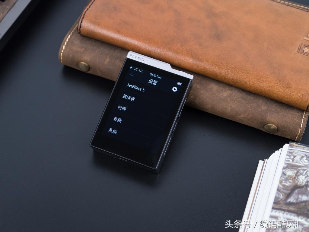 视频播放器黑白风现象，背后的技术、文化与心理影响