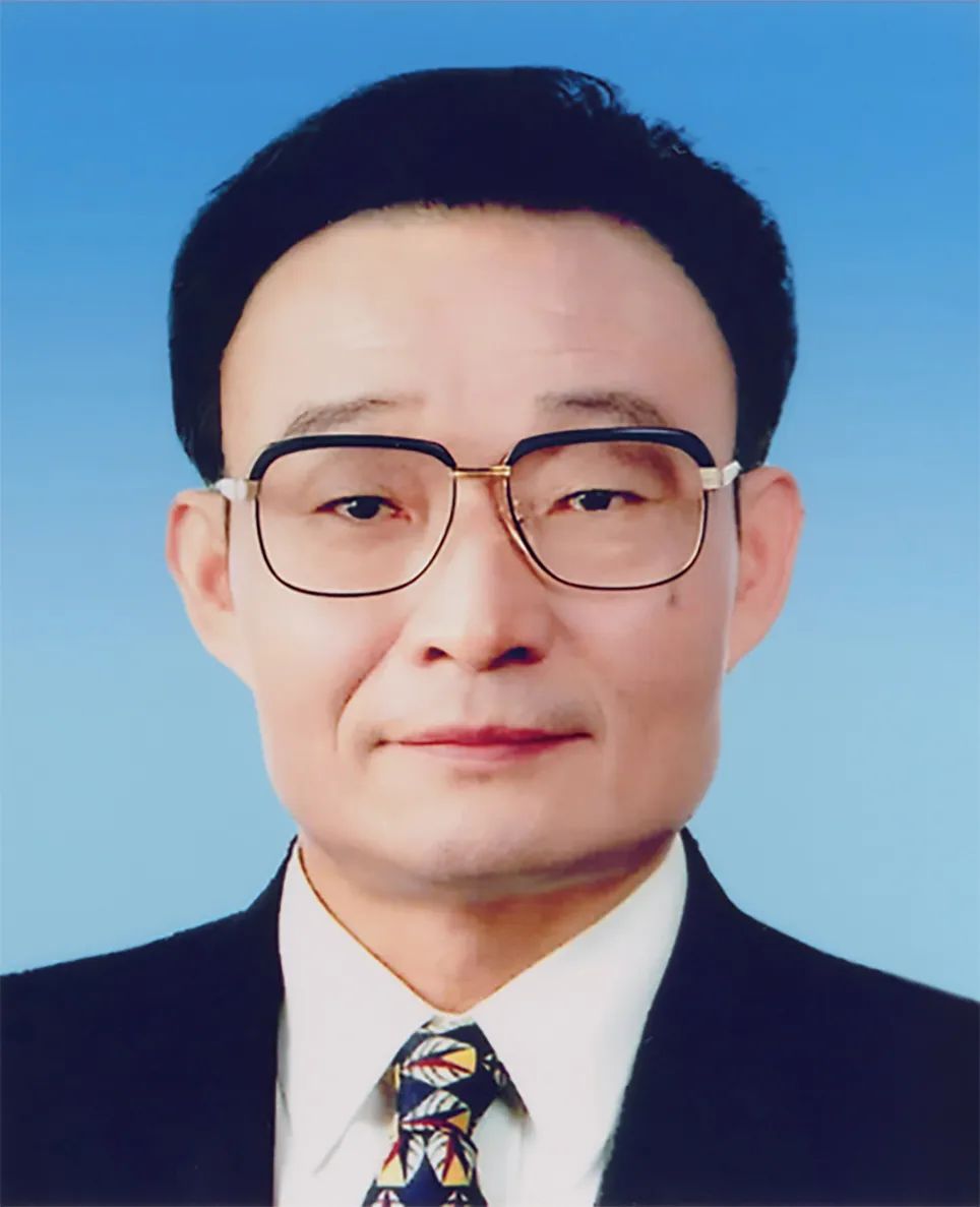 历任上海市市长，城市发展的领航者