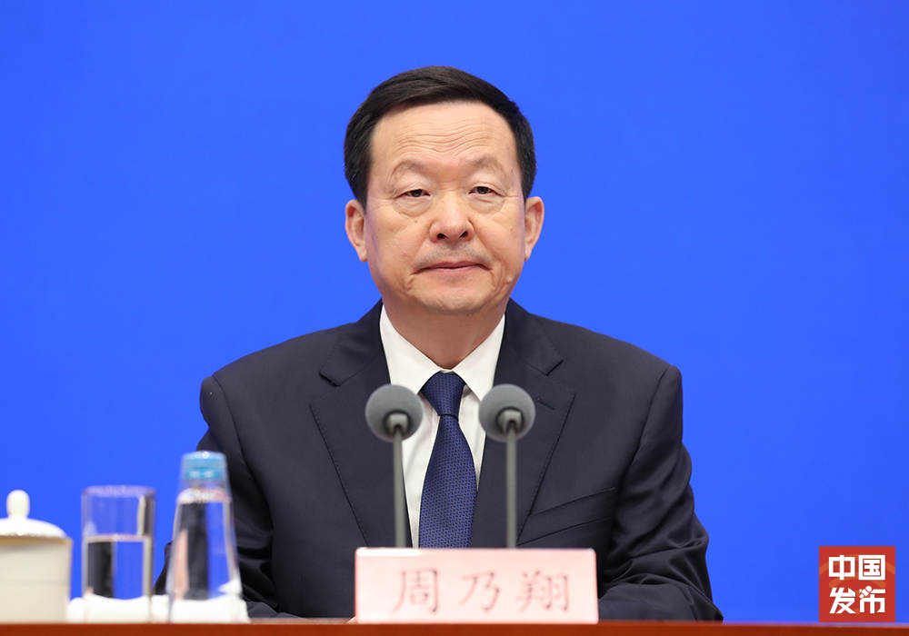 山东省委书记现任，引领齐鲁大地高质量发展的领航者