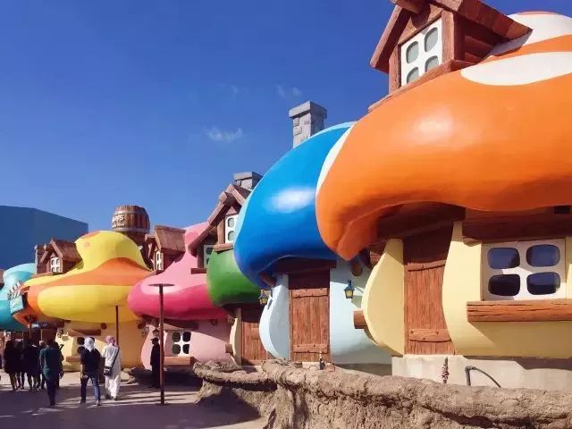 蓝精灵3D图，一场色彩斑斓的奇幻之旅